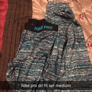 Nike Pro Dri fit set medium
